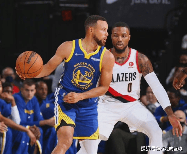 包含瓦伦西亚状态回暖Uzi连续十场比赛得分超过失利，库里赛事官方发布问鼎冠军新规看傻球迷的词条